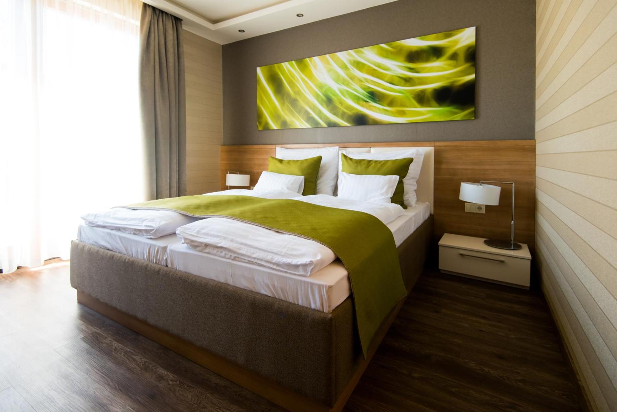 Bh Kristaly Otel Debrecen Dış mekan fotoğraf